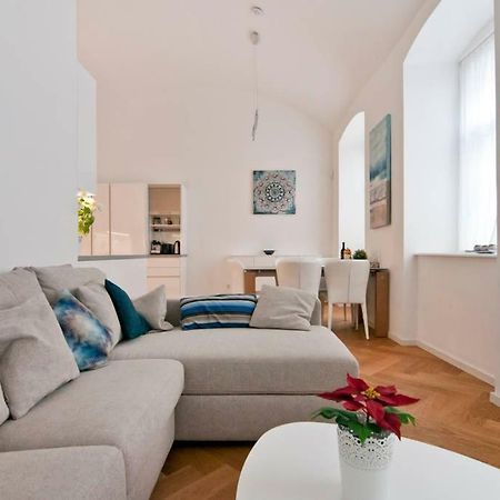 Homestay Sisi Виена Екстериор снимка